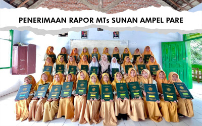 PENERIMAAN RAPOR MTs SUNAN AMPEL PARE